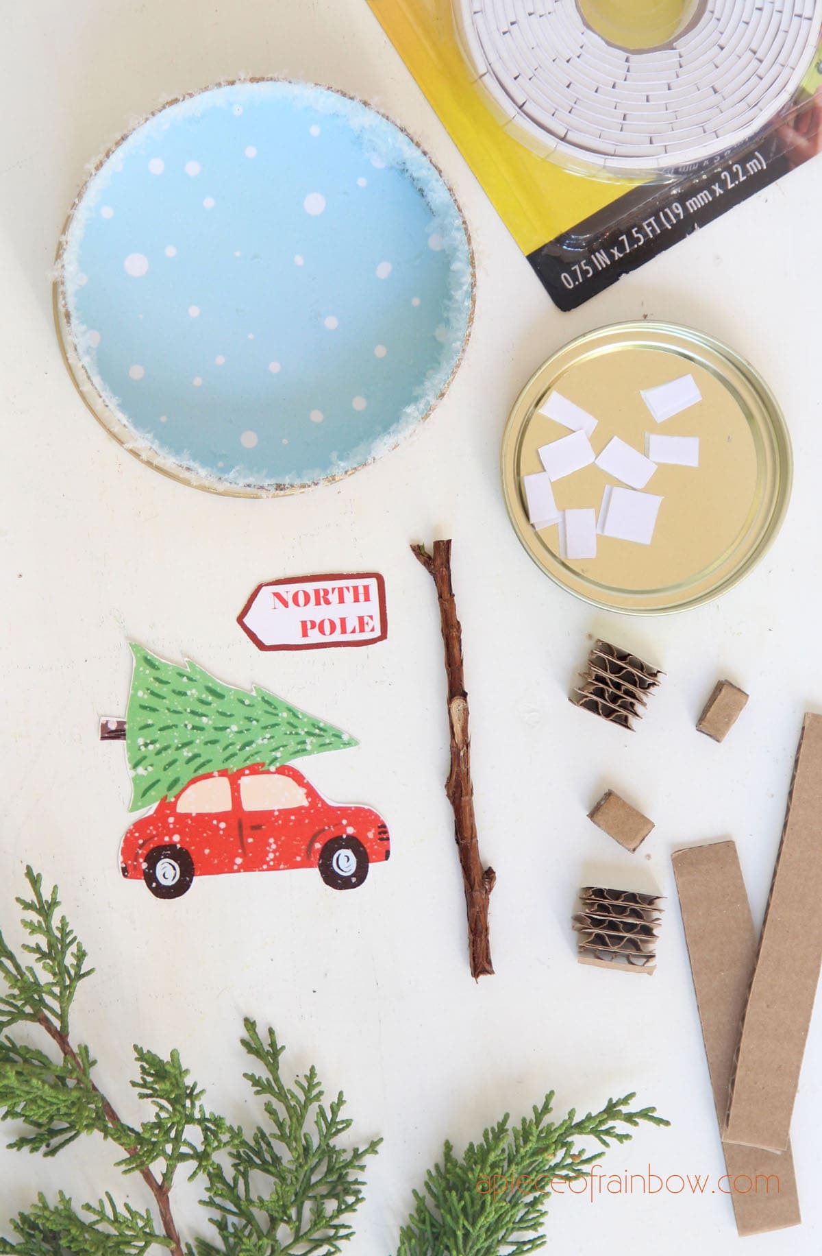 free printable drawing of a red car with Christmas tree on top, and a north pole sign