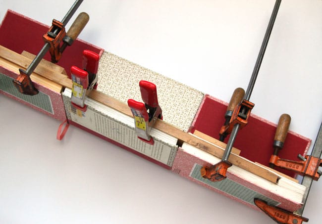 upcycled-books-wall-shelf-apieceofrainbow (11)