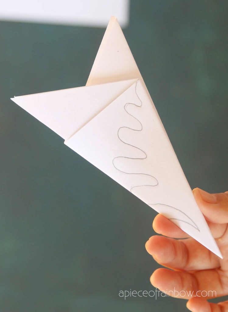 fold and cut elegant paper snowflakes 
