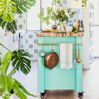 How to prep & paint kitchen cabinets for beginners