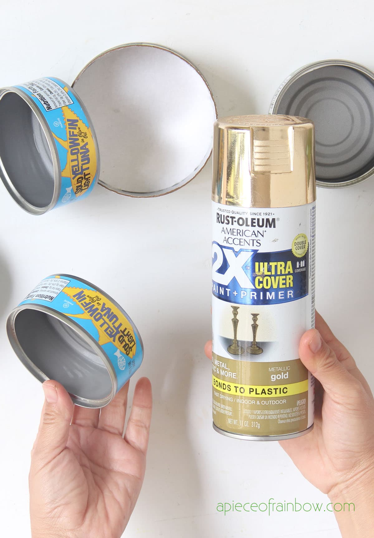 gold spray paint cans