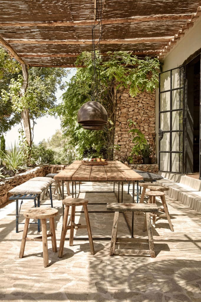 patio shade cover idea in a traditional Mediterranean farmhouse style 
