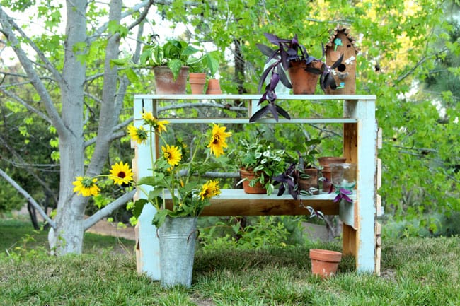 diy-pallet-potting-bench-apieceofrainbowblog (12)