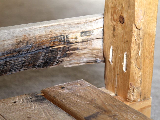 diy-pallet-potting-bench-apieceofrainbowblog (9)