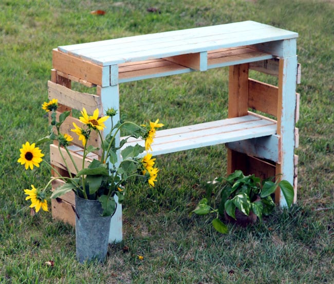 diy-pallet-potting-bench-apieceofrainbowblog (3)