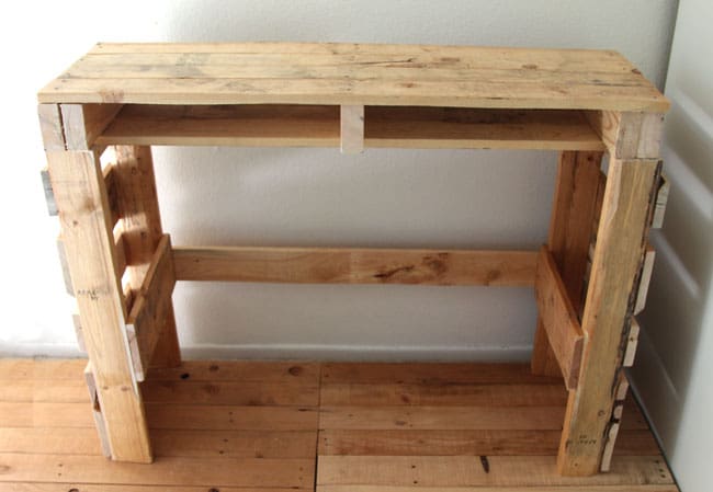 diy-pallet-potting-bench-apieceofrainbowblog (10)