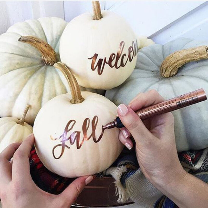 how to hand letter pumpkins 