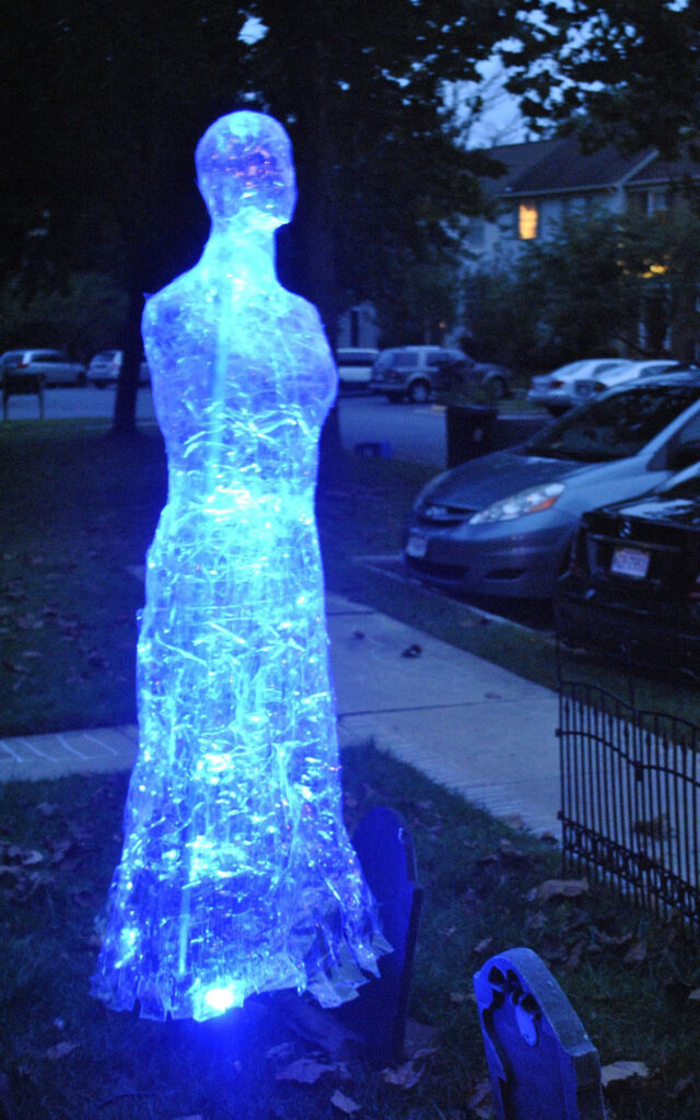 Light up DIY Halloween ghosts with LED light 