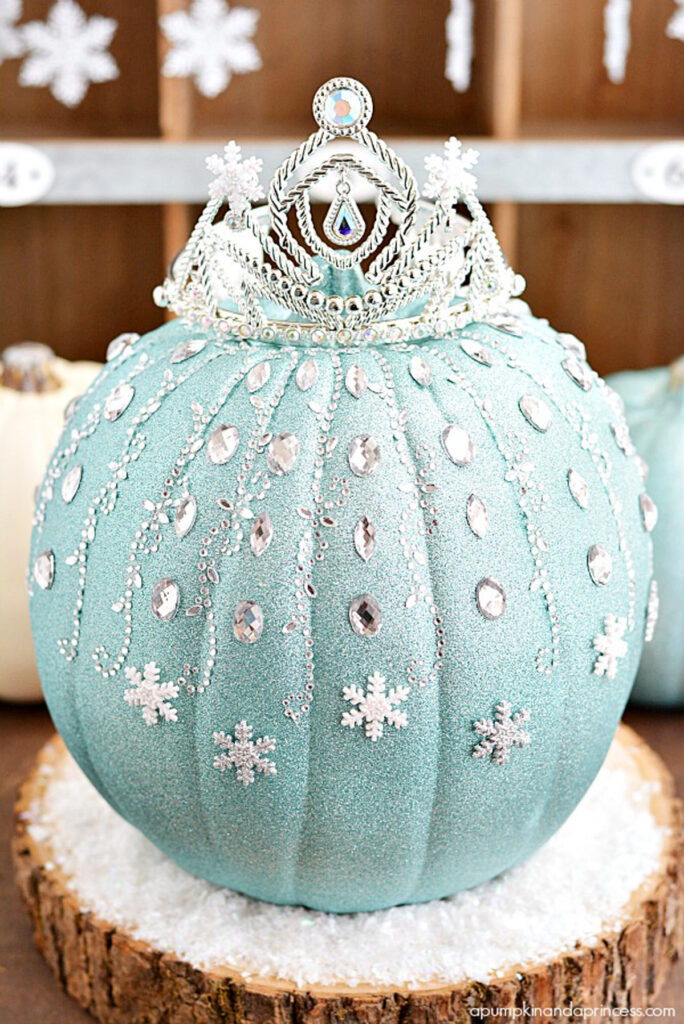Disney pumpkin inspired by Elsa from Frozen