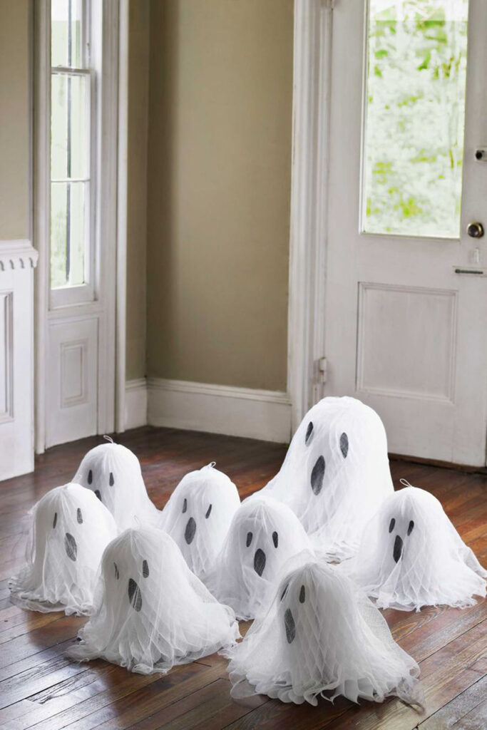 Cute ghosts Halloween paper crafts