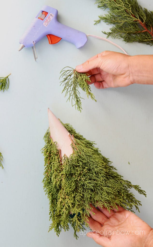 make mini tabletop Christmas tree with real branches
