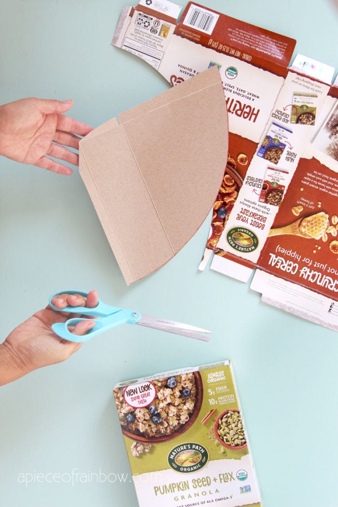 cut cardboard into a quarter circle