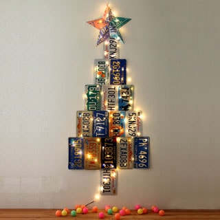 Make an uniquely gorgeous Christmas Tree from up-cycled license plates! Don't have license plates? Make it out of paper with the free printables provided! - A Piece of Rainbow Blog