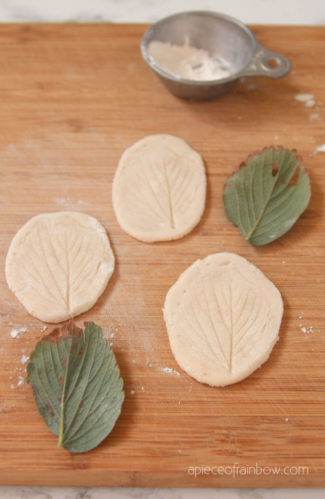 making salt dough leaf impressions