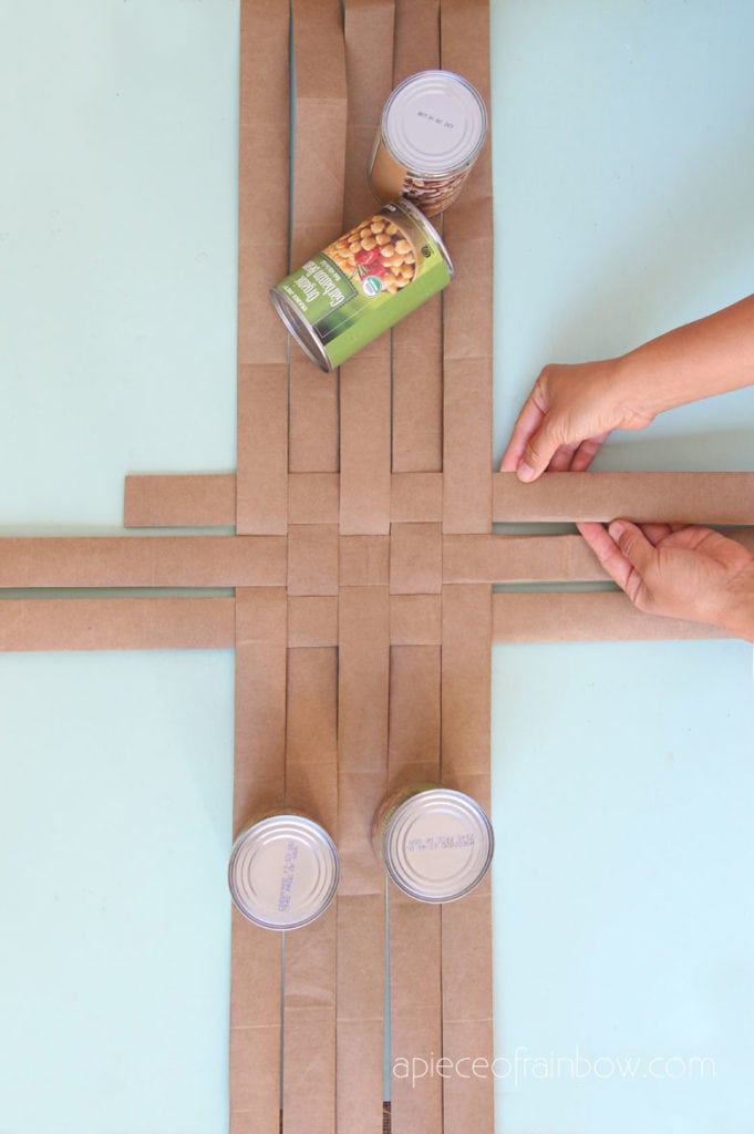 Create an interlocking lattice weave 