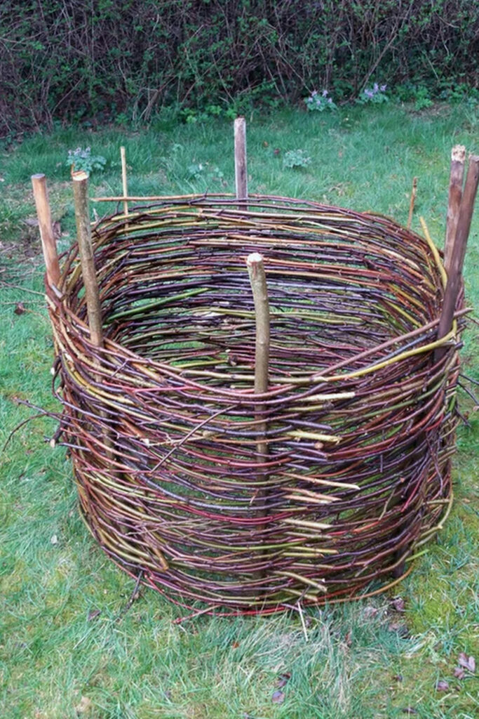 Weave a compost bin with branches